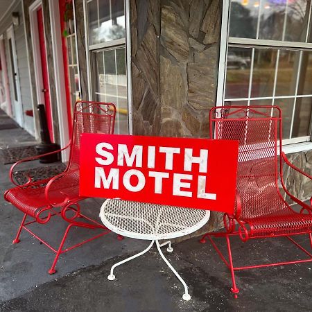Smith Motel 卡尔霍恩 外观 照片